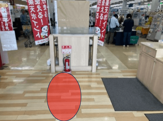 サービスカウンター横スペース 販促プロモーションに最適なスーパー店内催事イベントスペース