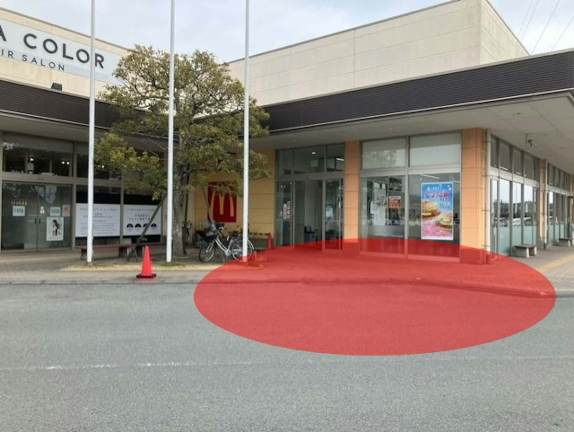 キッチンカーや各種プロモーションに最適な屋外駐車場イベントスペース