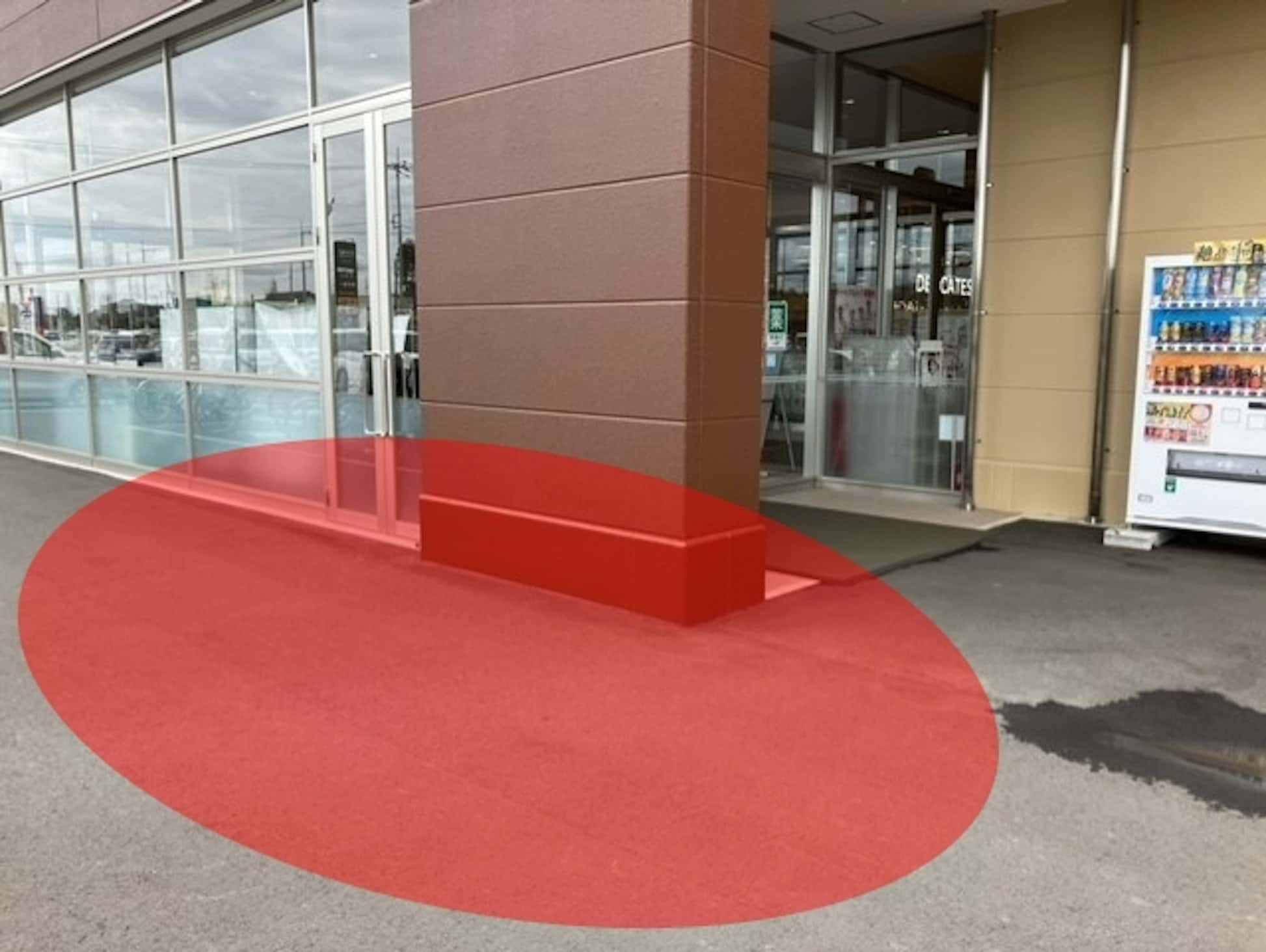 キッチンカーや各種プロモーションに最適な屋外軒下イベントスペース